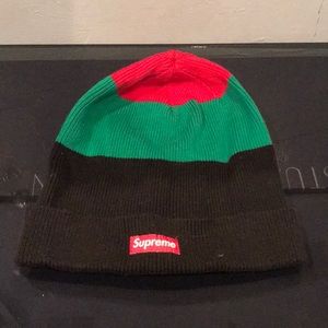 BLACK GREEN AND RED SUPREME BEANIE
